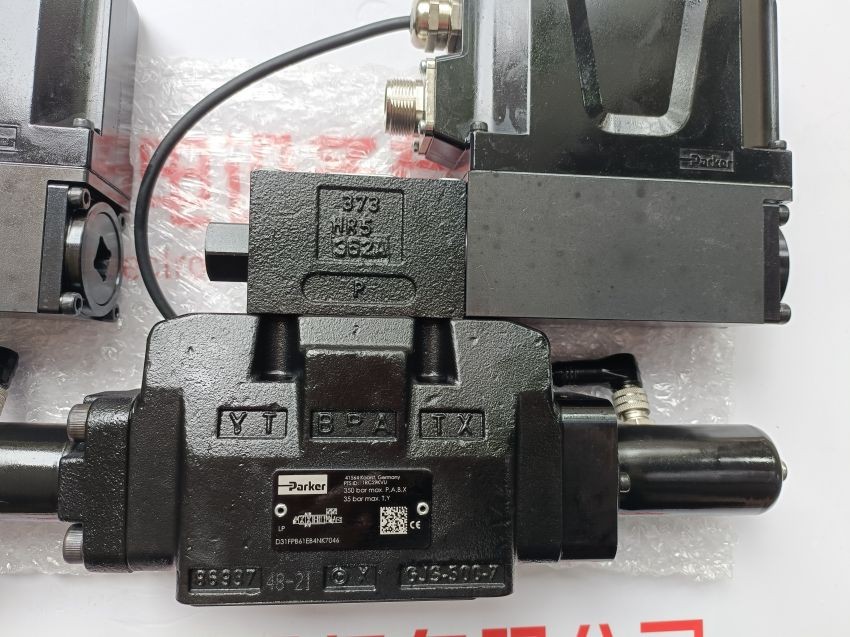 美国PARKER派克比例阀D41FHE02C2NE00原装正品 派克柱塞泵PV023R1K1T1NMMC美国进口型号原厂 派克增压器SD500系列供应SD500A06V美国进口