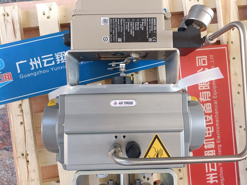 SAMSON 定位器 476300120032110.04 SAMSON 定位器 4763-00110032110.02 SAMSON 电磁阀 3963-0300 0221 1011 00000