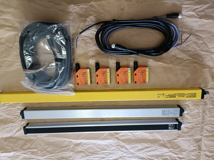 IFT204 易福门IFM 电感式接近开关